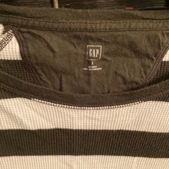 Gap Horizontal-Striped, Waffle Shirt - Picture 4 of 4